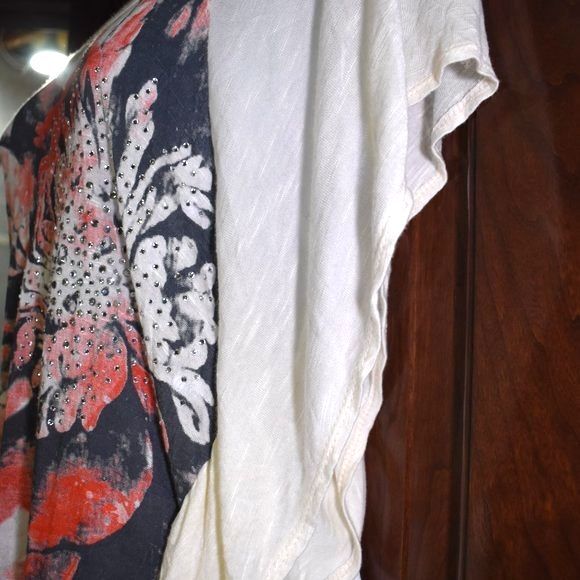 Womens Floral Blouse Size Small Semi Sheer Bat Wing Short Sleeve Shirt - Picture 8 of 16